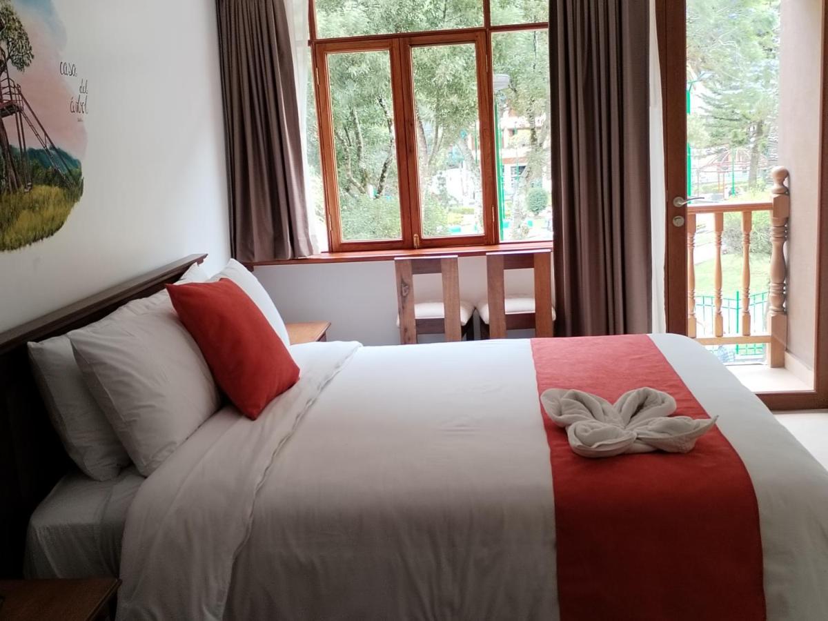 Airos Hotel Баньйос Екстер'єр фото